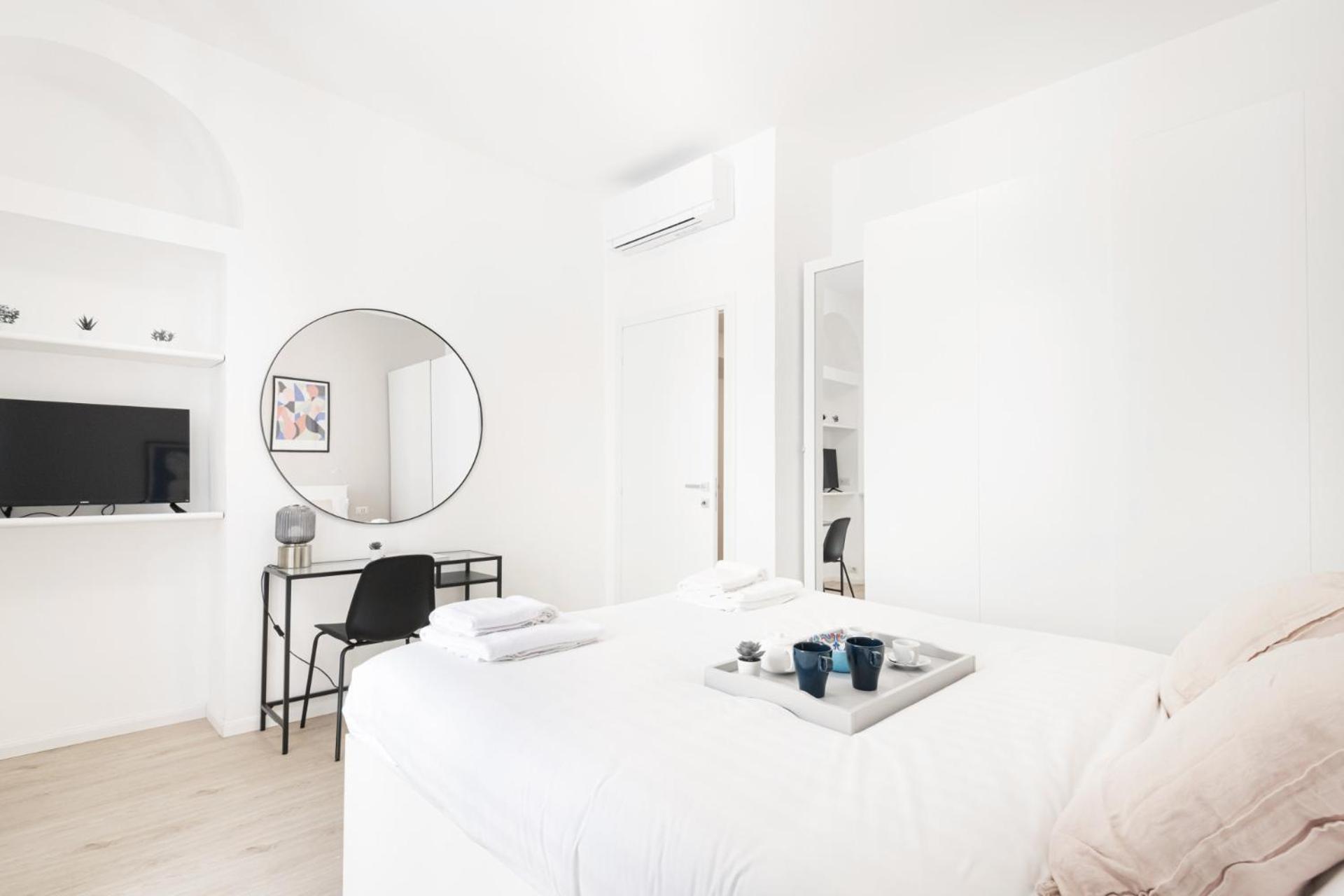 Easylife - Con Balcone Pta Venezia Milan